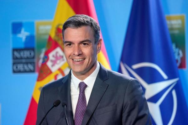 Spain’s conservatives ahead of Socialists before election